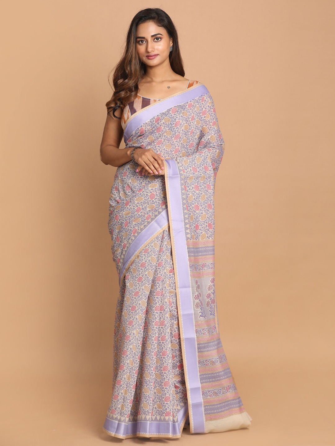 

Saranee Purple & Pink Floral Printed Saree