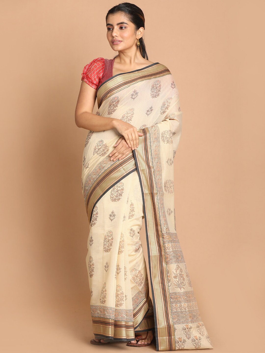 

Saranee Brown & Gold-Toned Floral Zari Border Saree