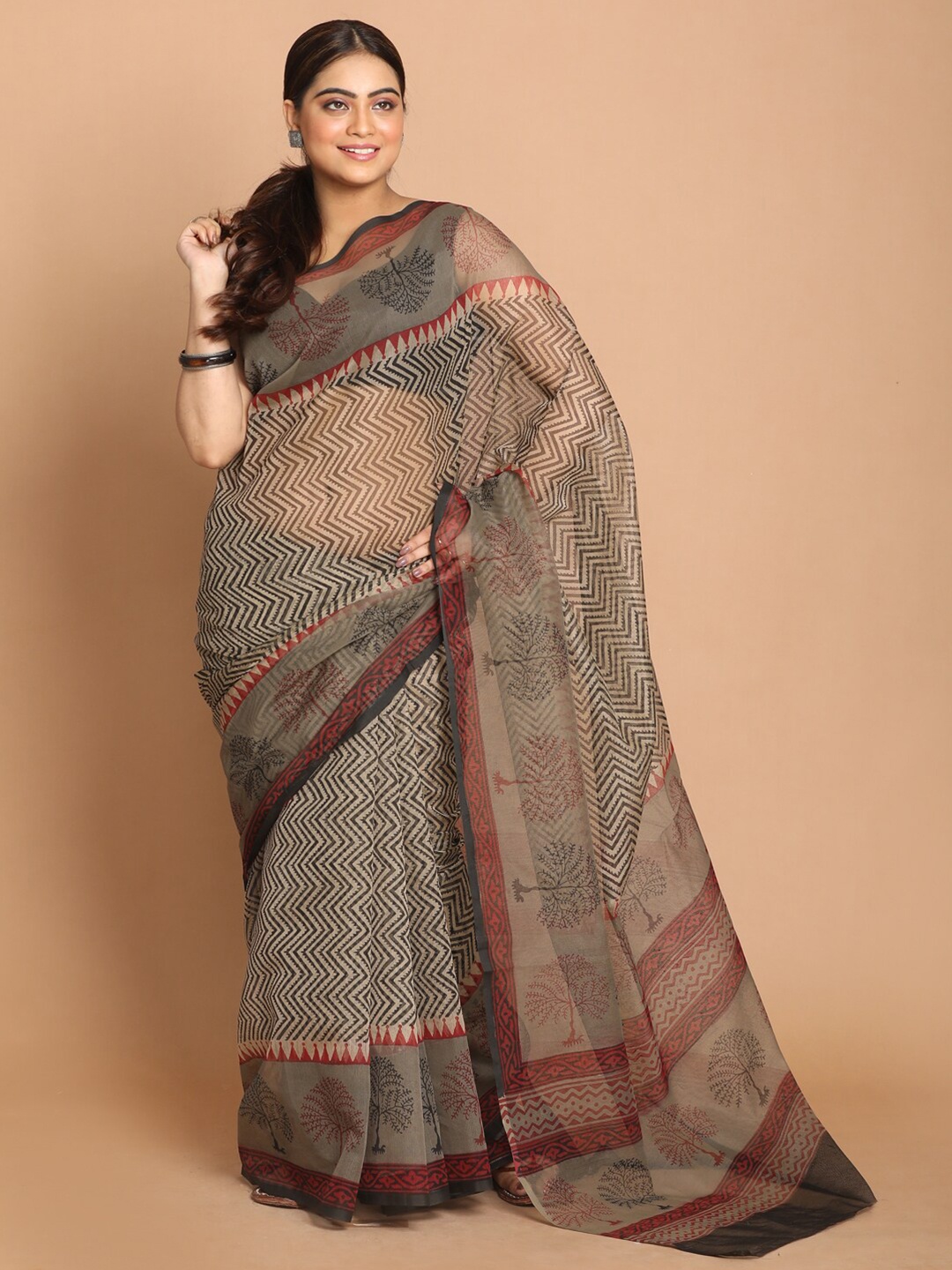 

Indethnic Grey & Red Supernet Printed Saree