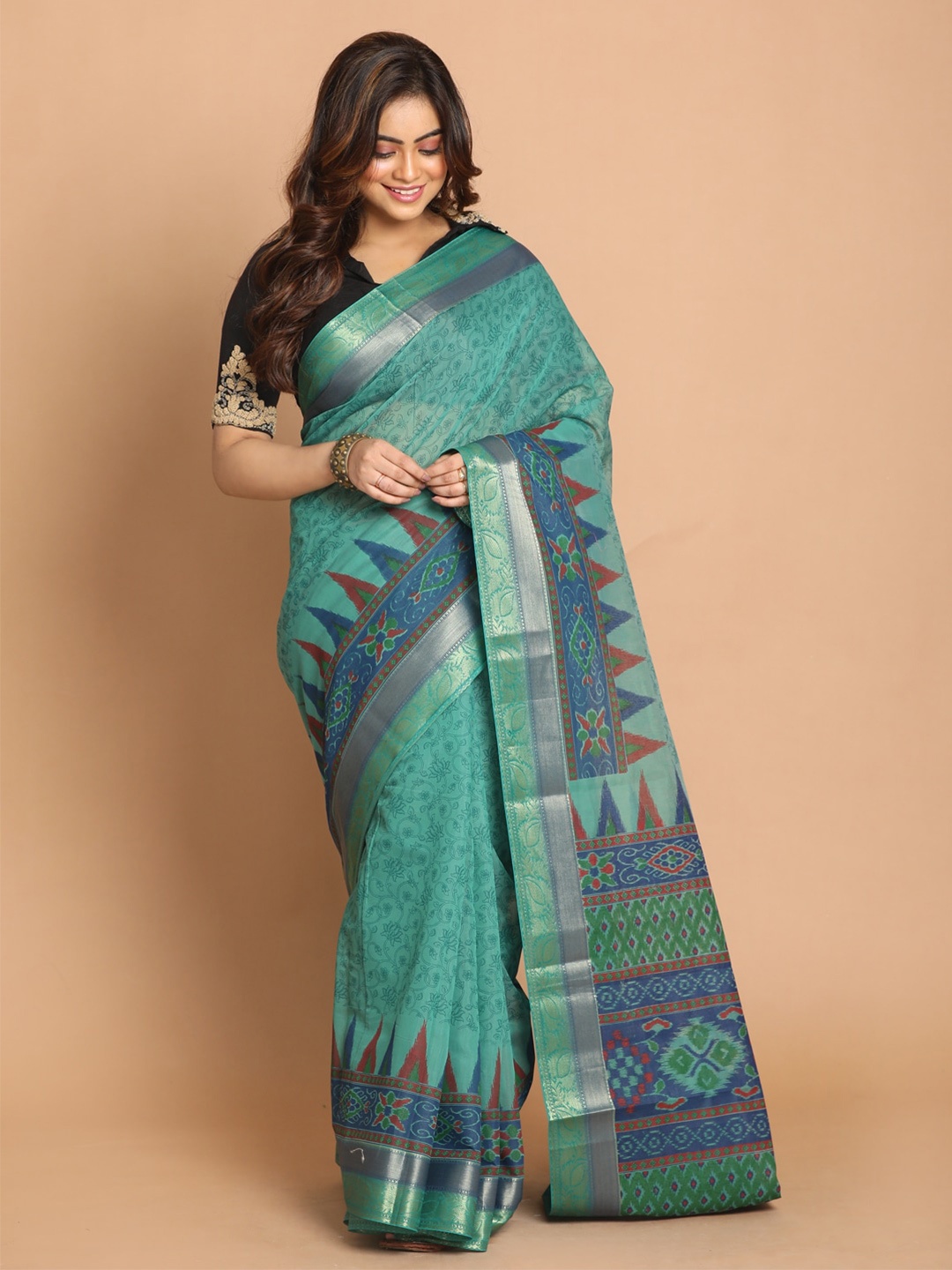 

Saranee Green & Blue Floral Printed Saree