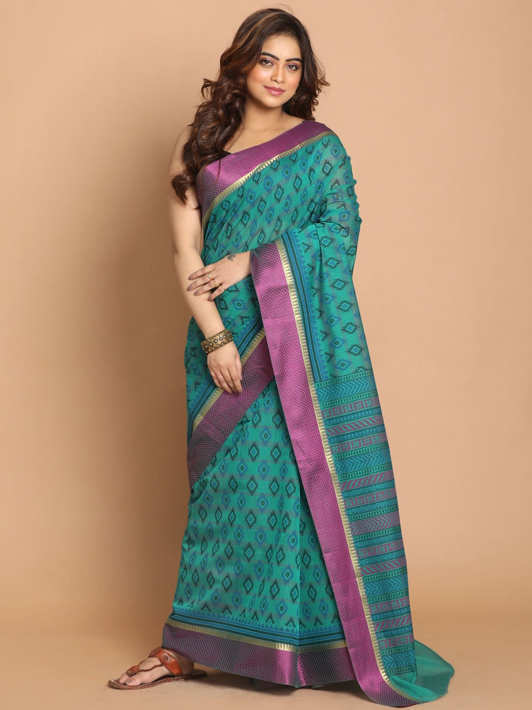 

Saranee Green & Purple Printed Zari Saree