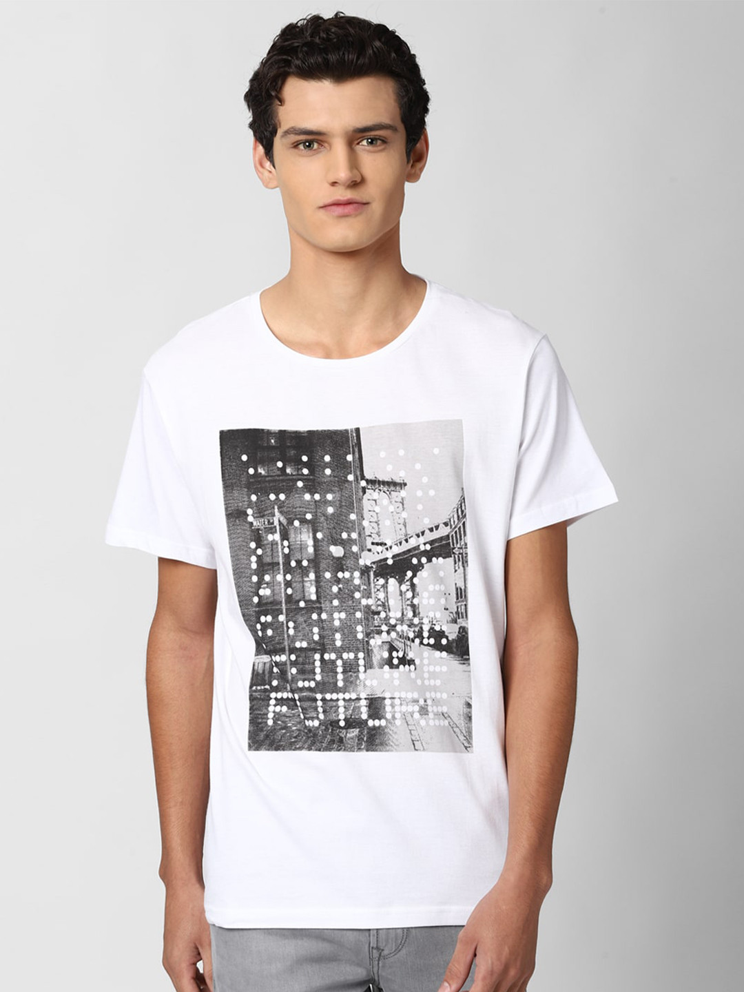 

Peter England Casuals Men White Typography Printed Raw Edge Slim Fit T-shirt