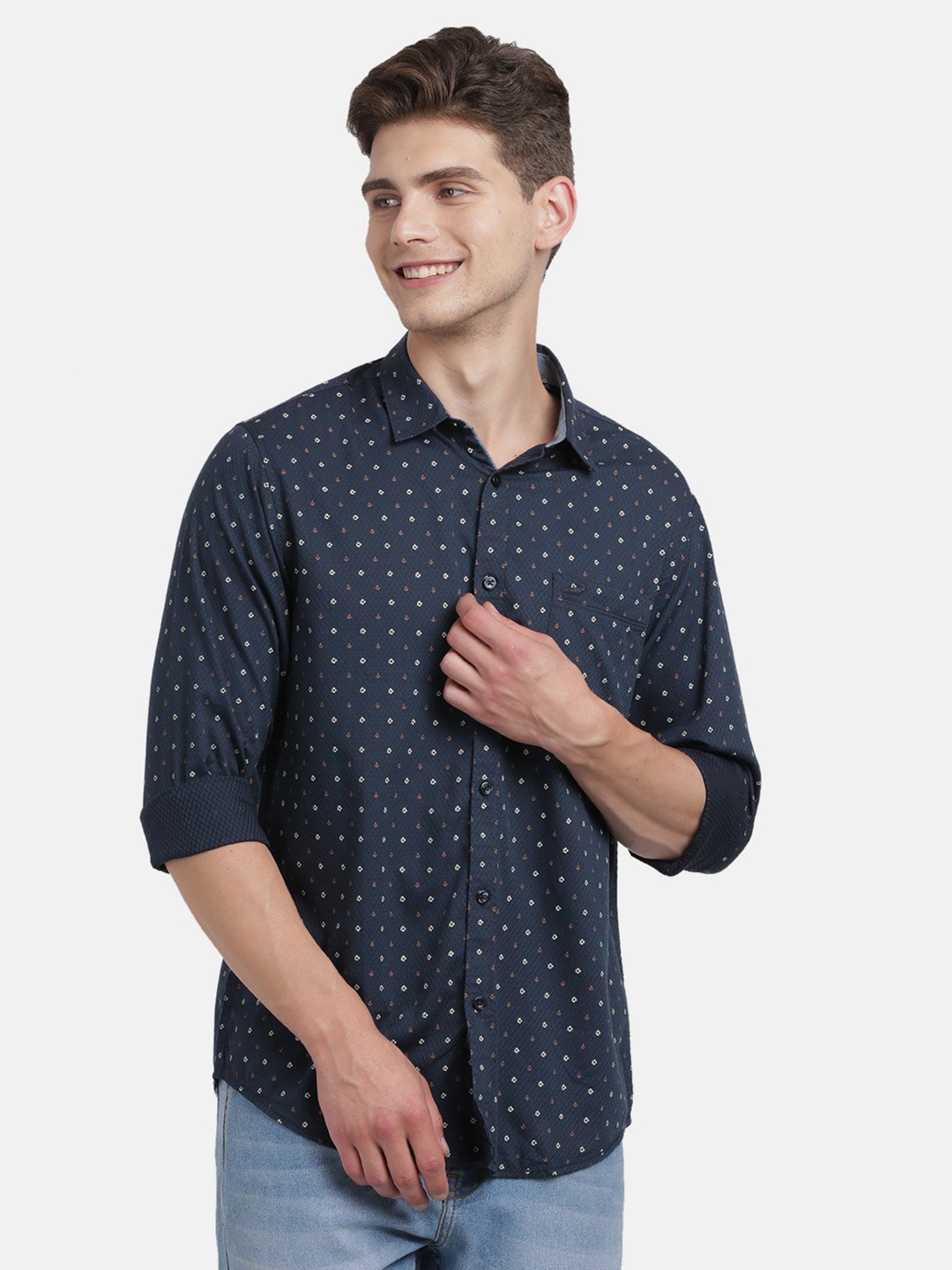 

Crocodile Men Navy Blue Classic Slim Fit Opaque Printed Casual Shirt