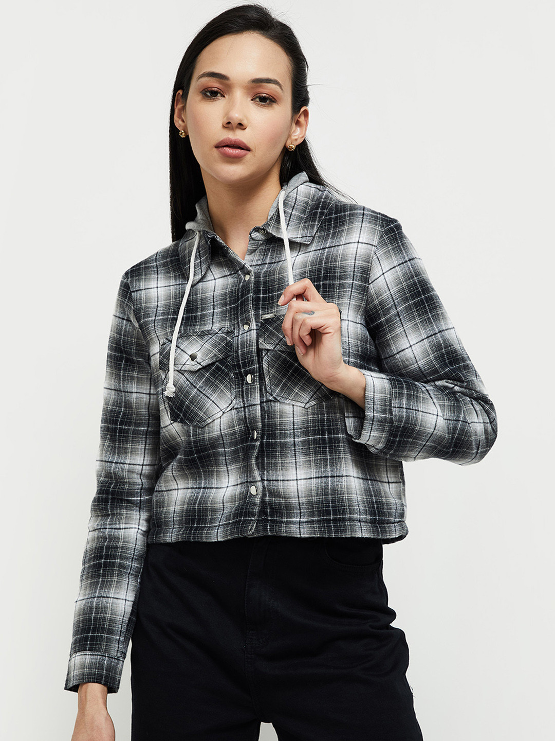 

max Women Black & White Checked Windcheater Pure Cotton Crop Tailored Jacket