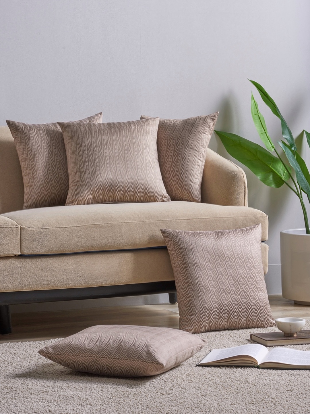 DDecor Brown Set of 5 Square Cushion Covers
