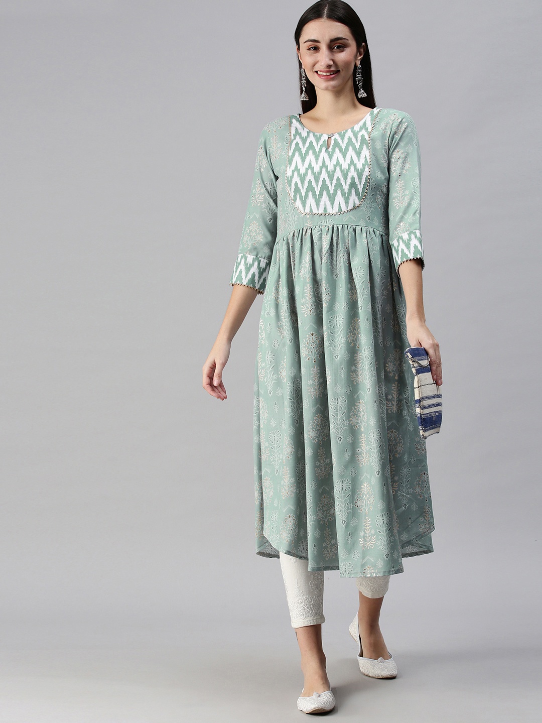 

SheWill Women Green Ethnic Motifs Printed Keyhole Neck Gotta Patti Cotton Anarkali Kurta