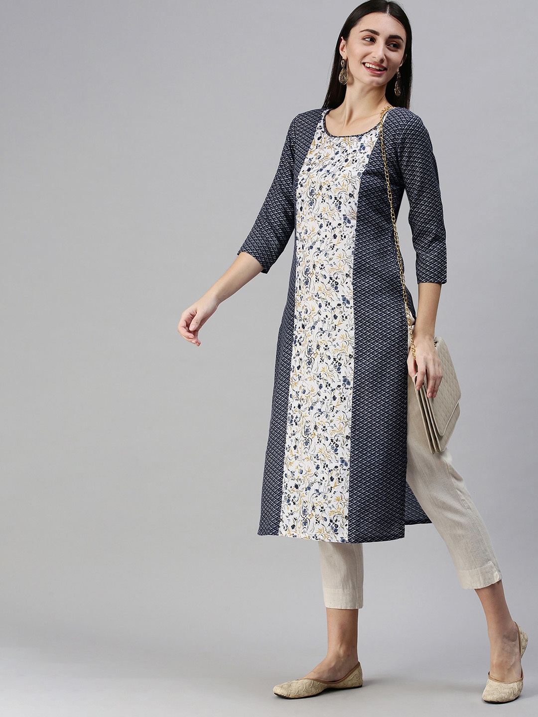 

SheWill Women Blue & White Ethnic Motifs Printed Round Neck Cotton Straight Kurta
