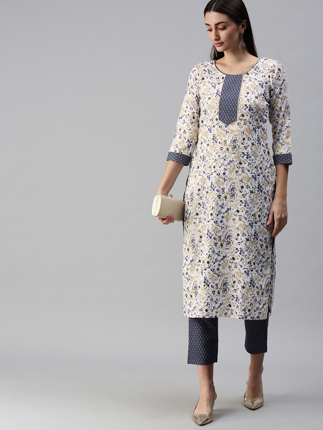 

SheWill Women White & Navy Blue Ethnic Motifs Printed Gotta Patti Kurta with Trousers