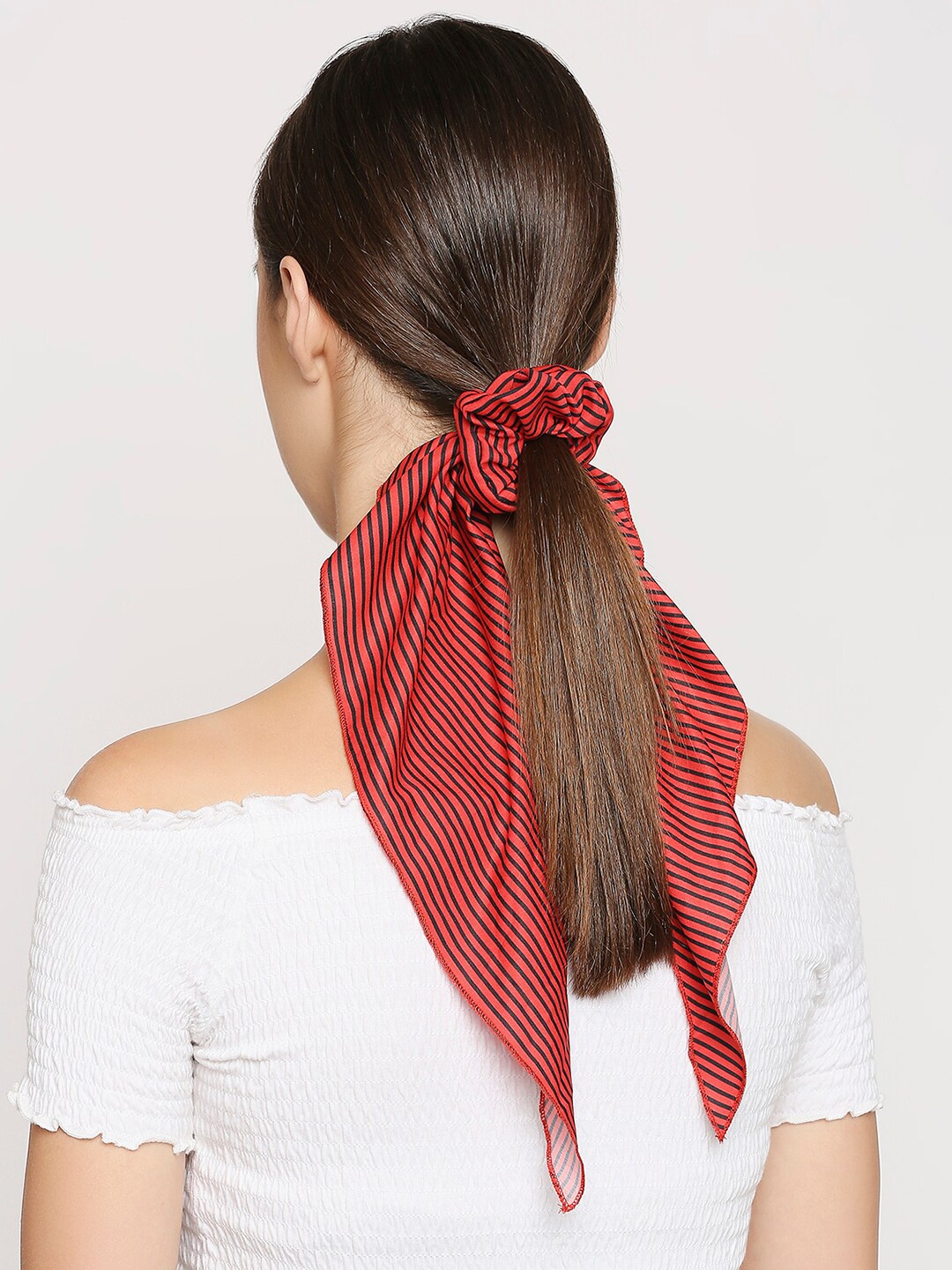 

BELLEZIYA Women Red & Black Ponytail Holders