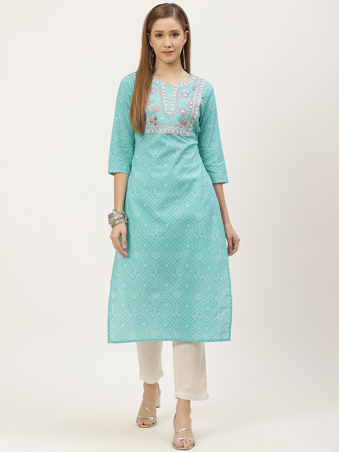

FABRIC FITOOR Women Sea Green & White Cotton Bandhej Print Zari Cotton Straight Kurta