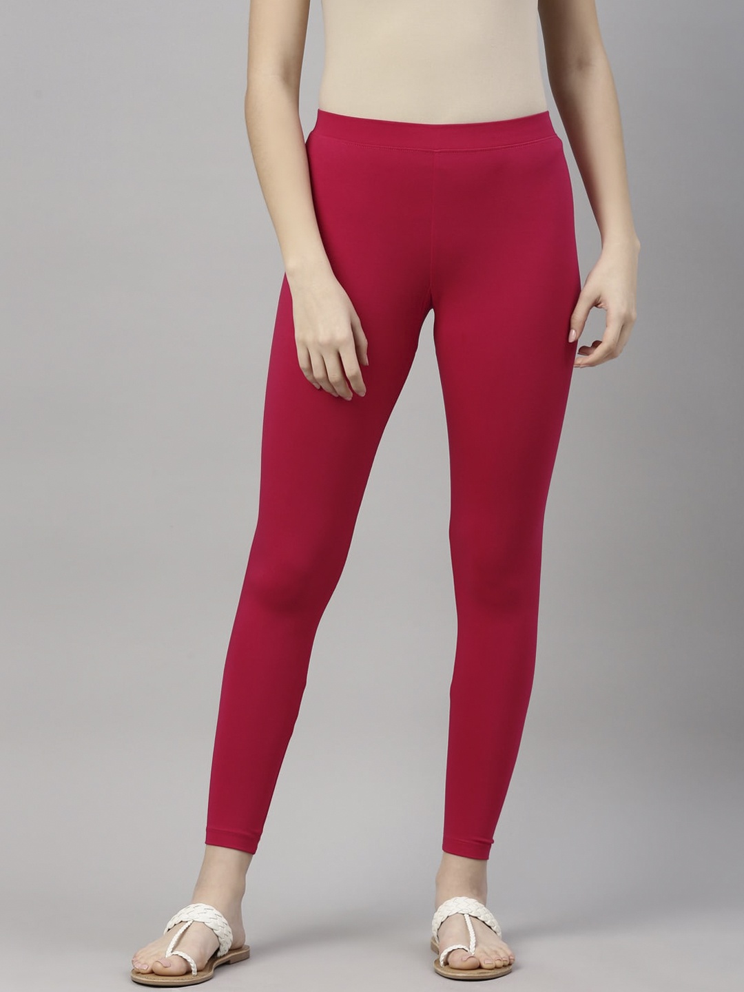 

Kryptic Women Pink Solid Ankle-Length Leggings