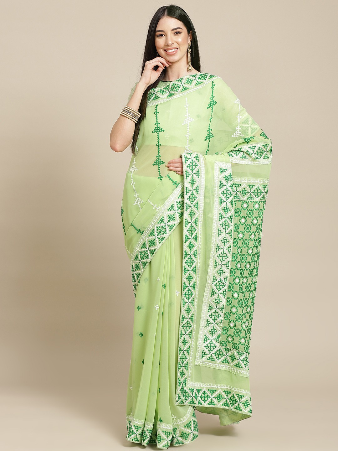 

SERONA FABRICS Green & White Ethnic Motifs Kutchi Embroidery Pure Georgette Saree