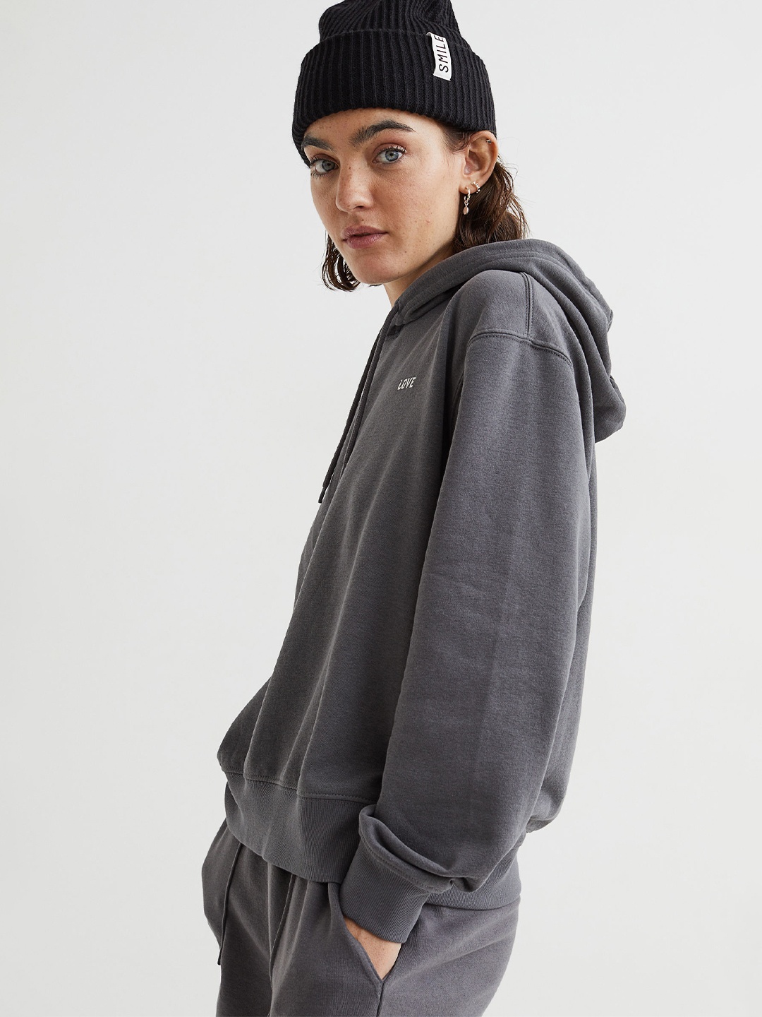 

H&M Women Grey Solid Hoodie