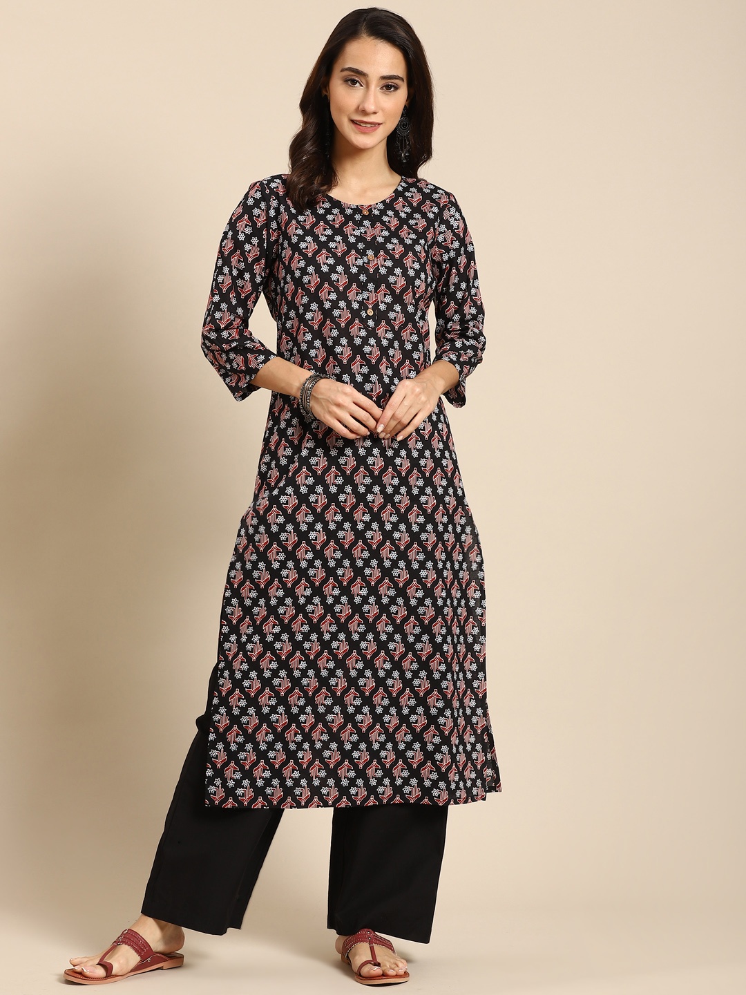 

Prakrti Women Black Ethnic Motifs Floral Buti Printed Kurta