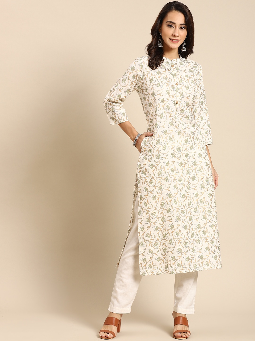 

Prakrti Women Off White Floral jaal gold print cotton kurta