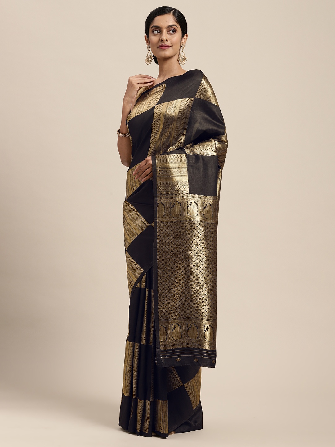 

Mitera Black & Gold-Toned Woven Design Zari Silk Blend Handloom Banarasi Saree
