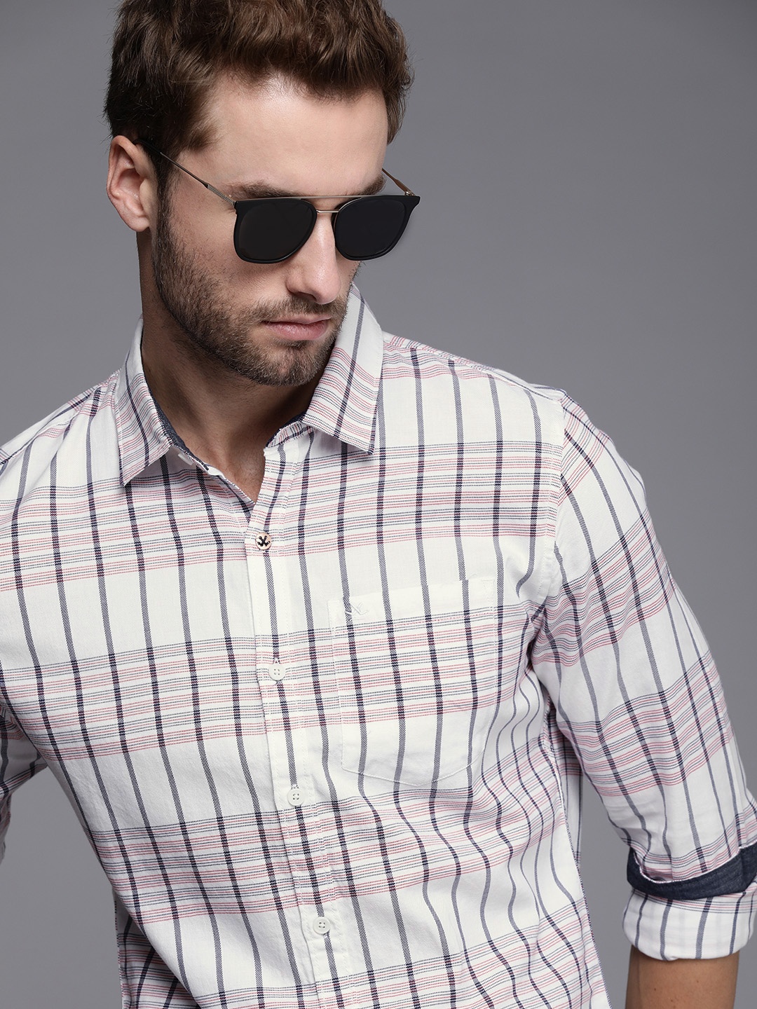 

WROGN Men White Slim Fit Multi Stripes Striped Casual Shirt