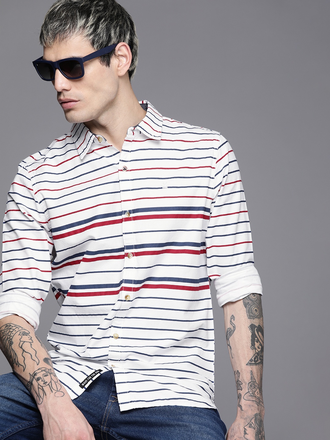 

WROGN Men White Slim Fit Striped Casual Shirt