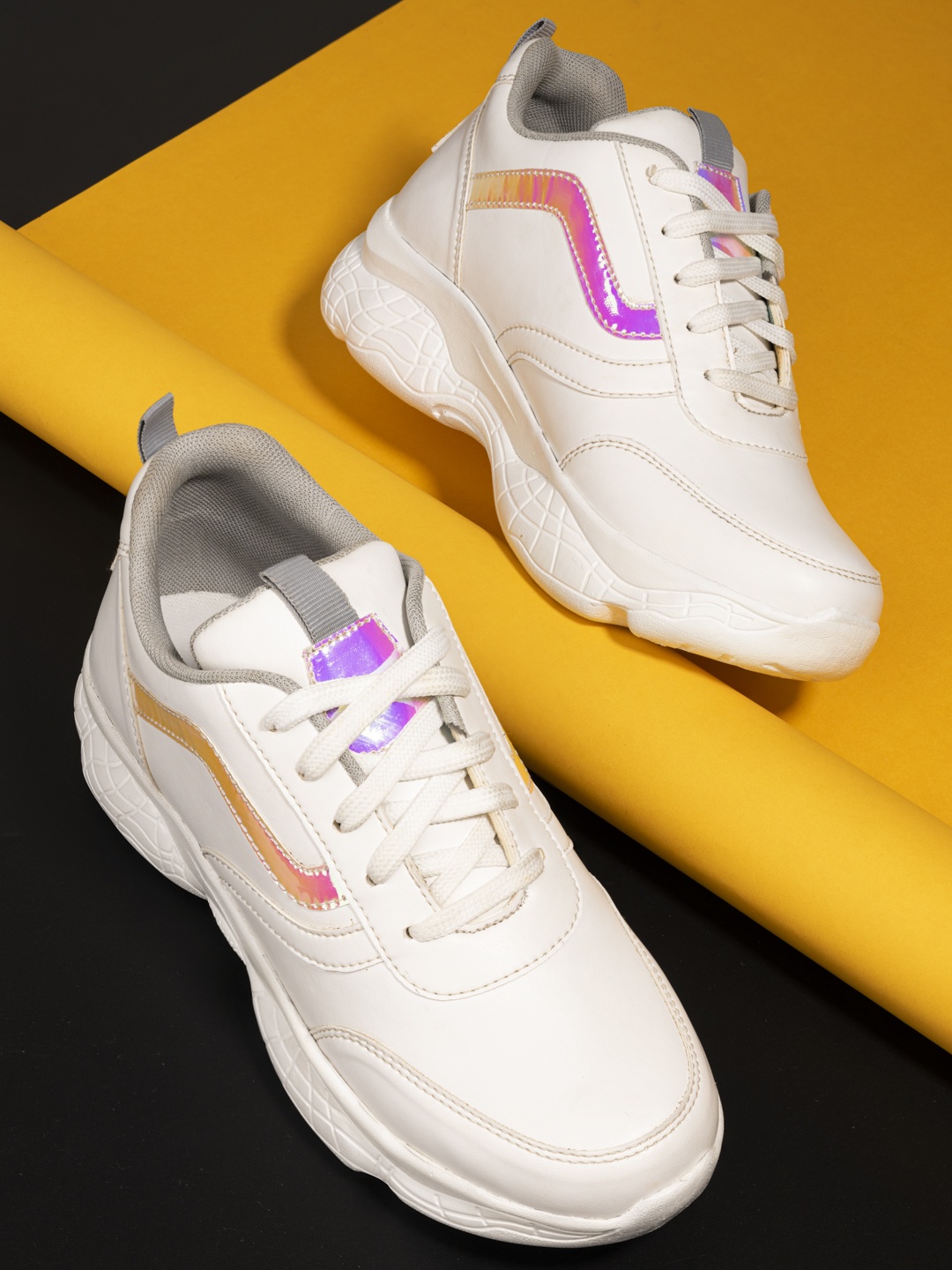 

El Paso Women White Woven Design Sneakers