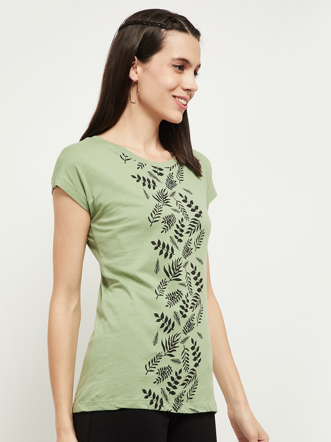max Women Green & Black Printed T-shirt