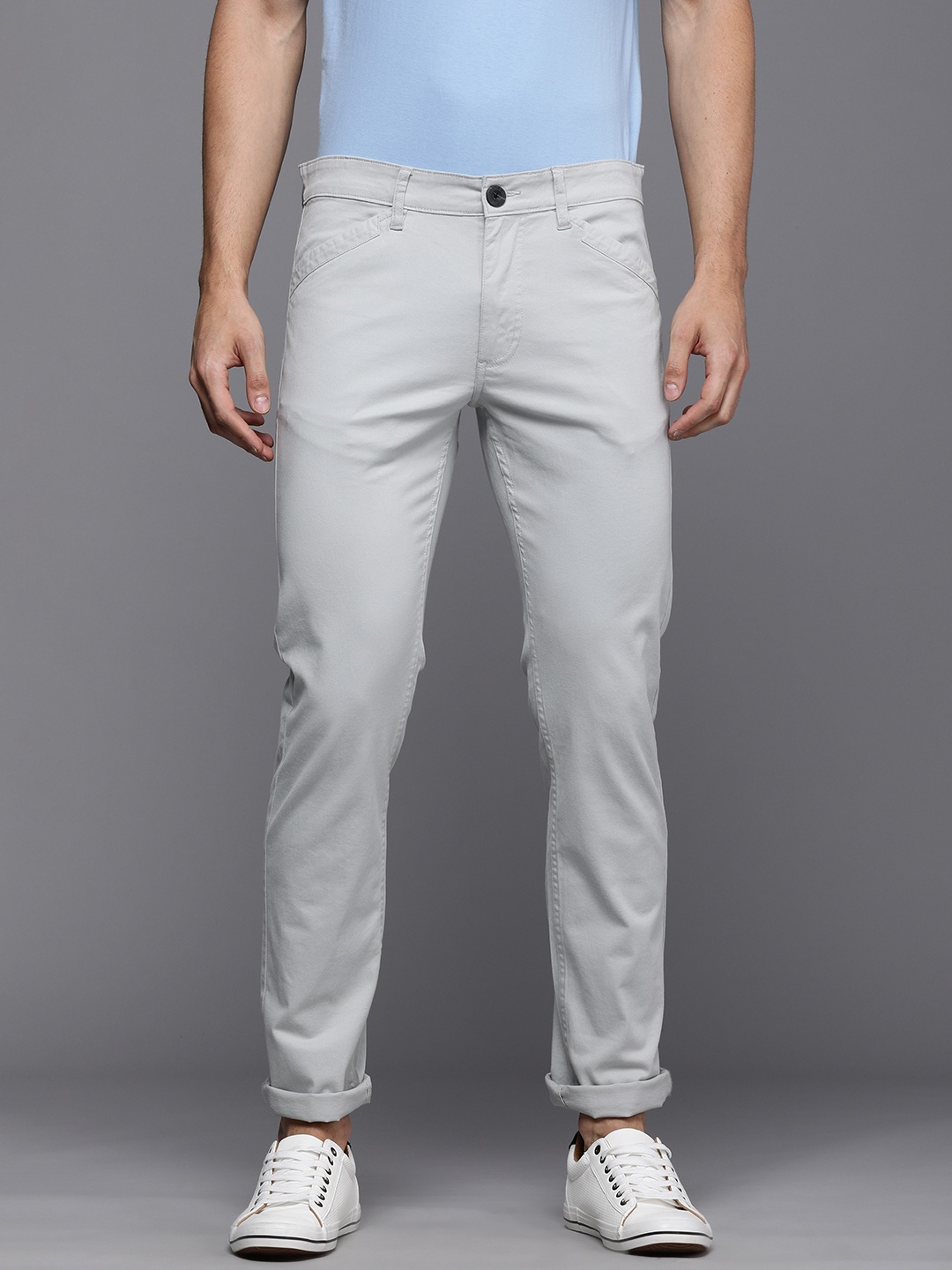 

WROGN Men Grey Solid Slim Fit Mid RiseTrousers