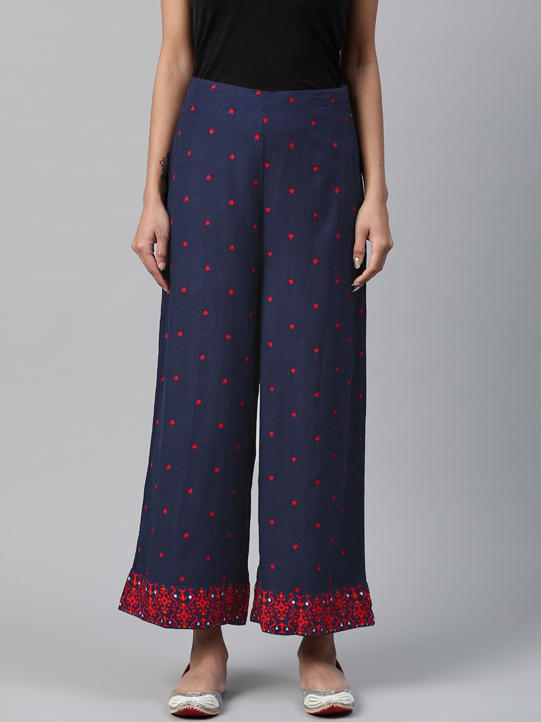 

Rangriti Women Navy Blue & Red Hem Design Straight Palazzos