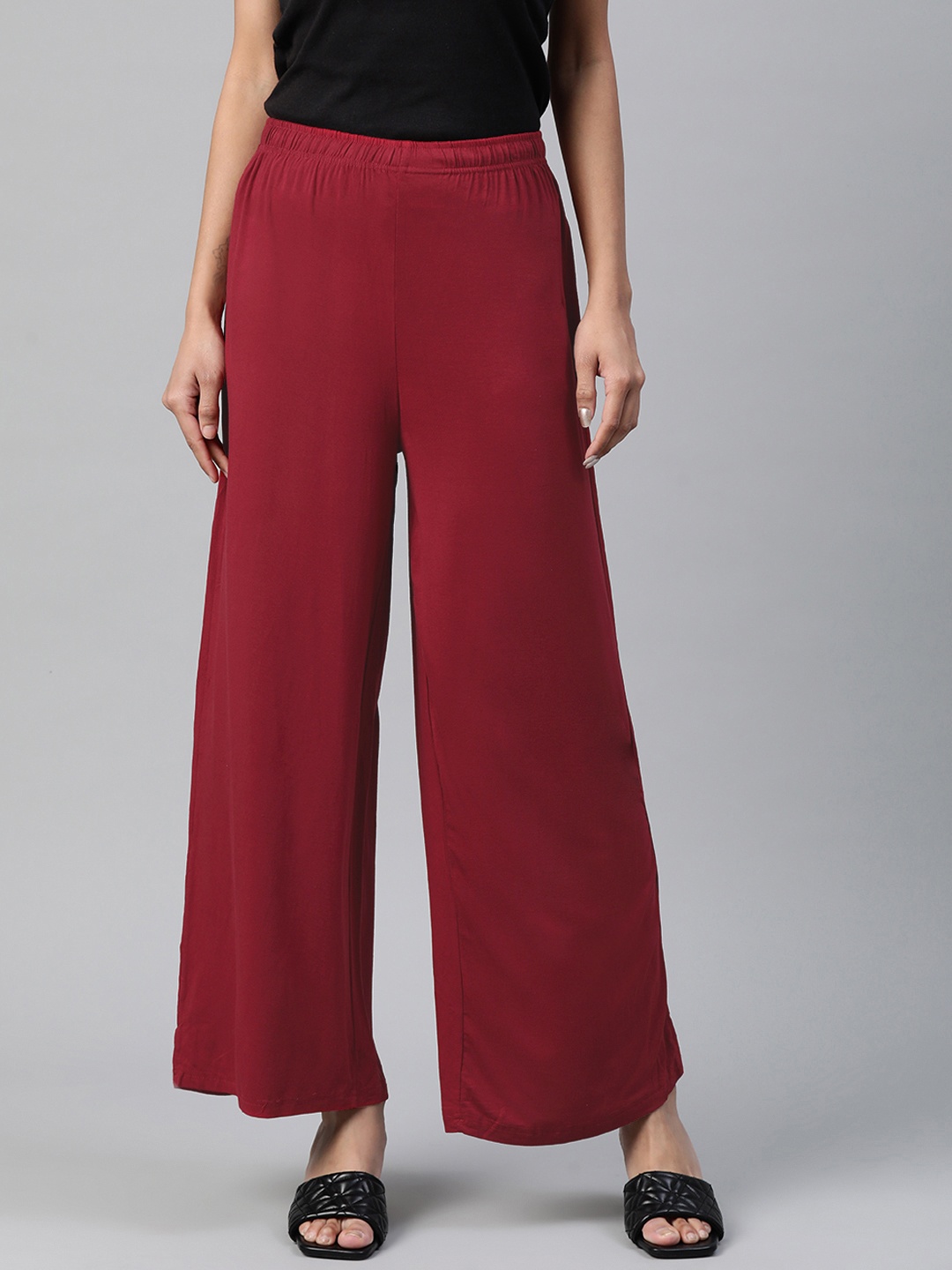 

Rangriti Women Maroon Solid Wide Leg Knitted Palazzos