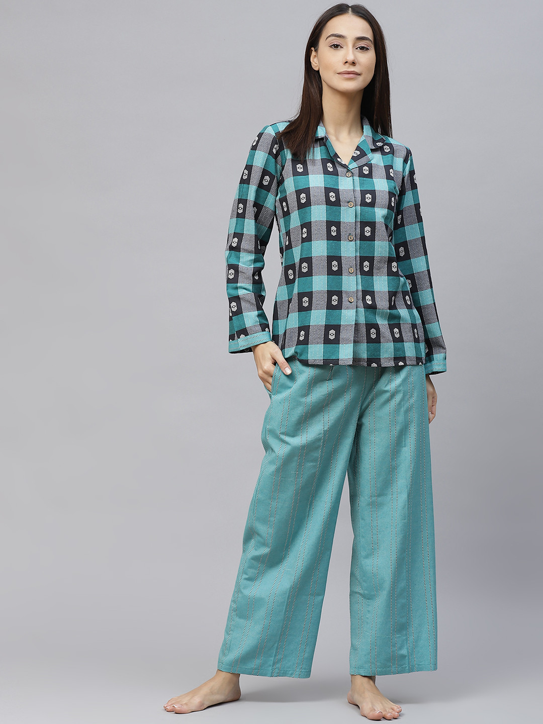 

Laado - Pamper Yourself Women Green & White Checked Cotton Pyjama Set