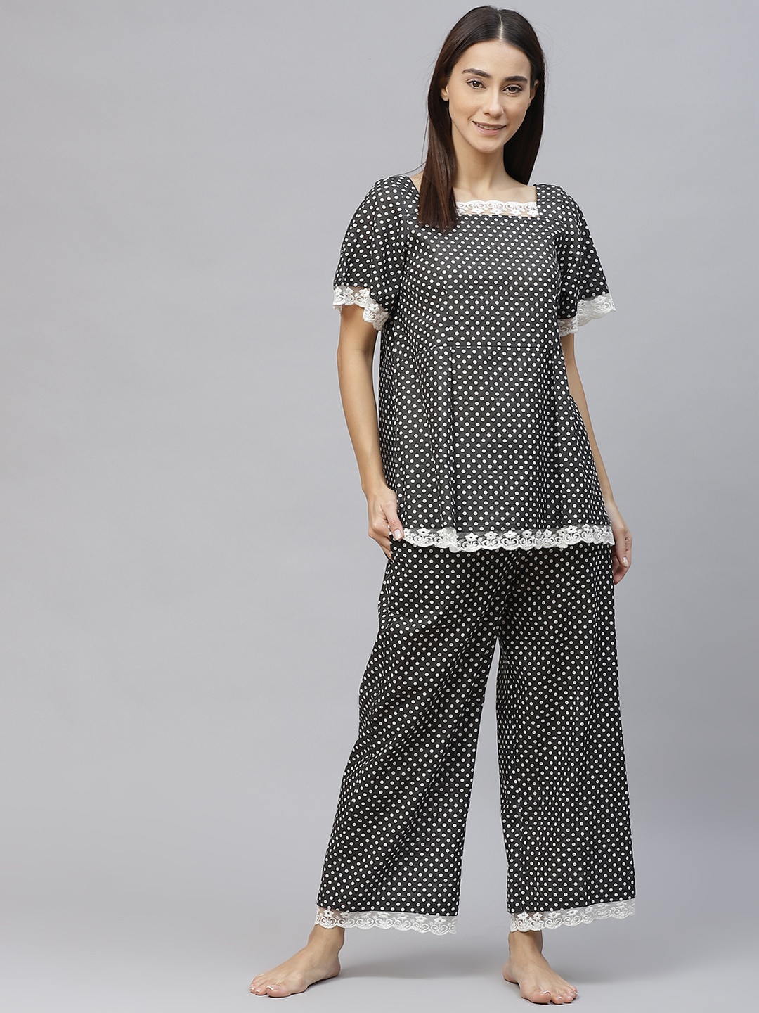 

Laado - Pamper Yourself Women Black & White Pure Cotton Polka Dots Printed Night suit