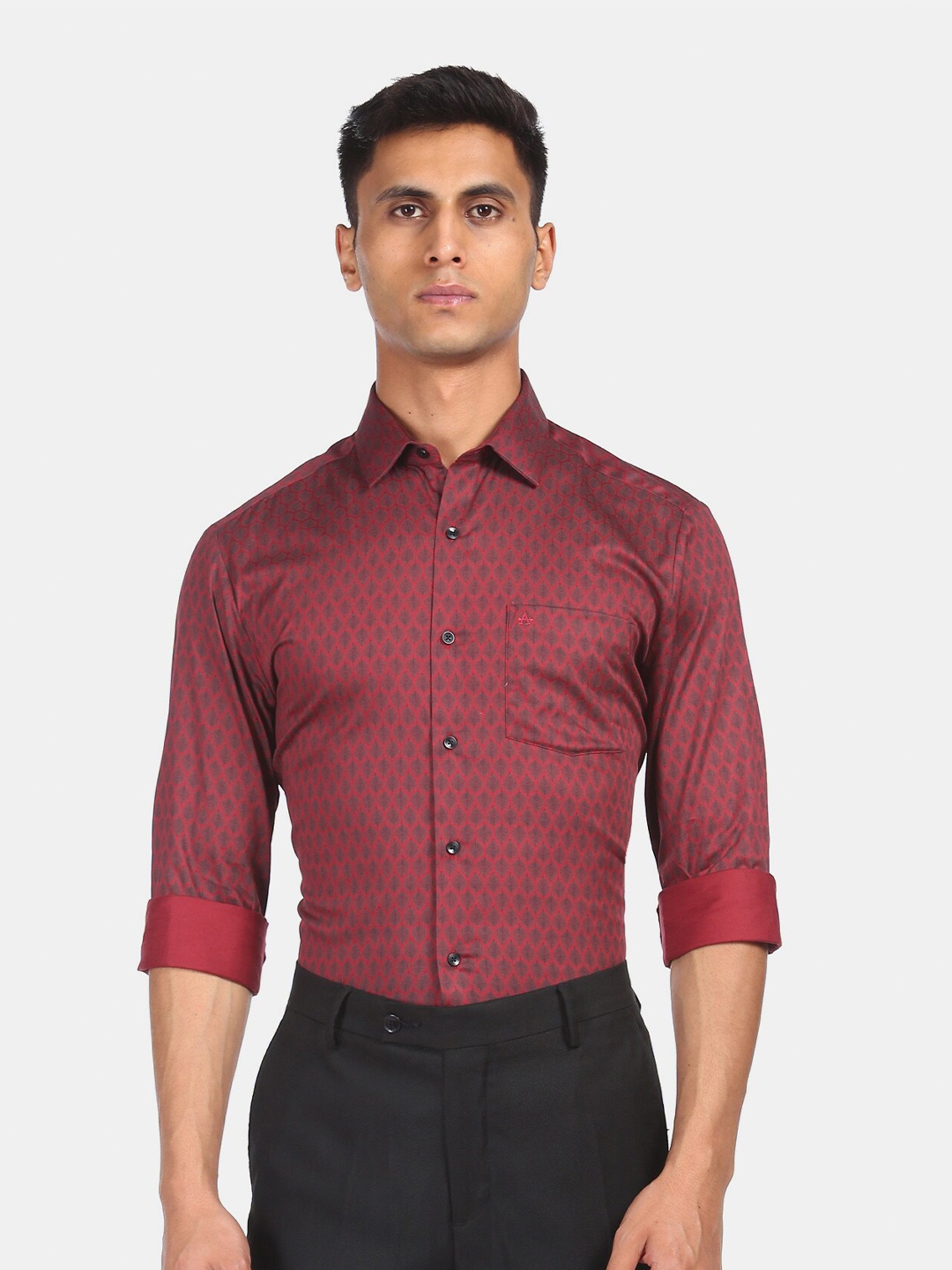 

Arrow Men Red & Black Opaque Printed Pure Cotton Party Shirt