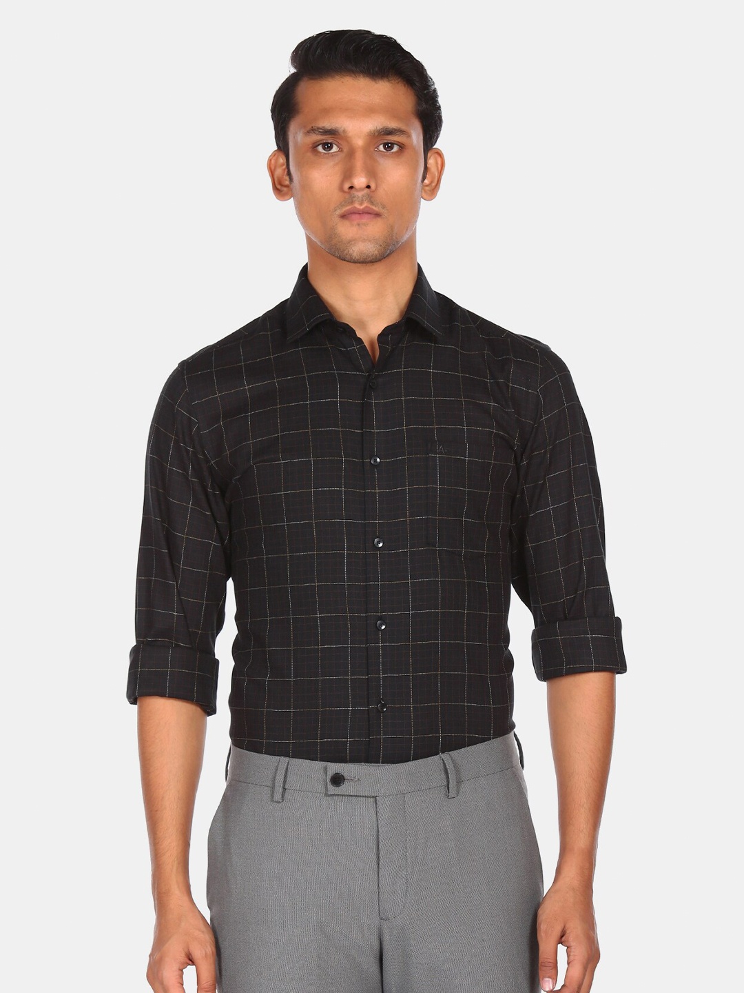 

Arrow Men Black & White Slim Fit Opaque Checked Pure Cotton Formal Shirt