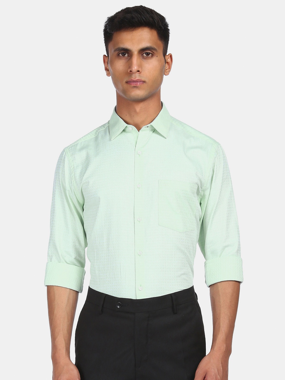 

Arrow Men Green Opaque Striped Casual Shirt