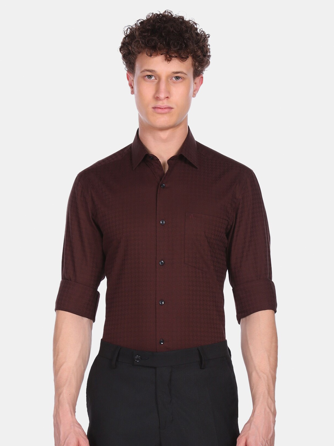 

Arrow Men Red Opaque Printed Casual Shirt