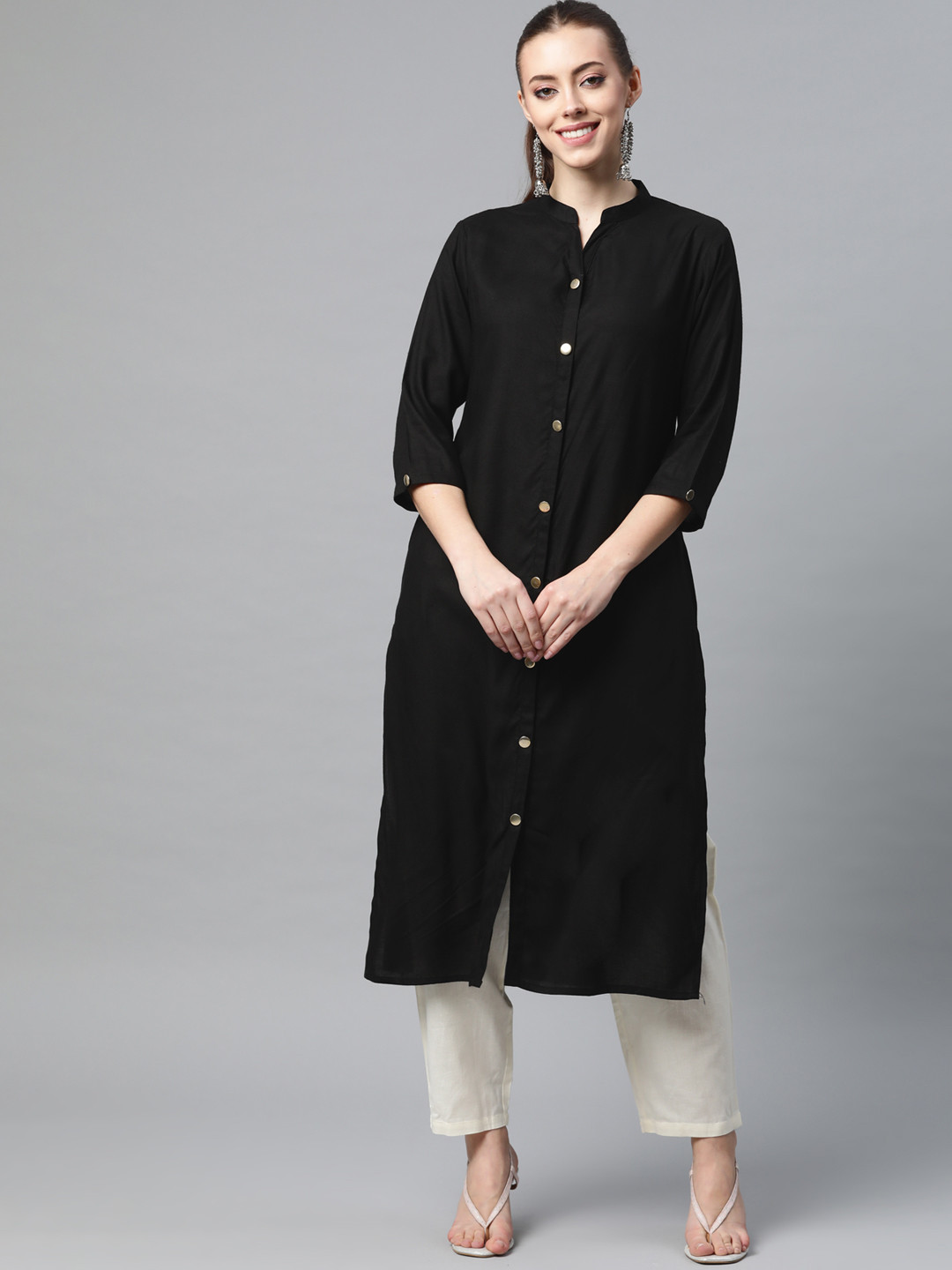 

Fusion Threads Women Black Straight Fit Buttton Front Kurta