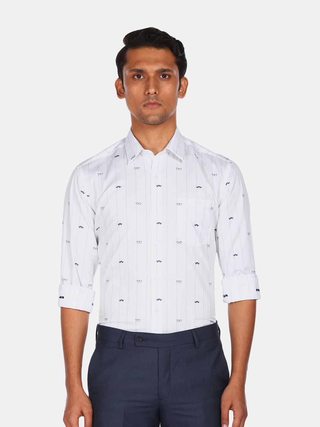 

Arrow New York Men White Slim Fit Pinstripes Opaque Pure Cotton Striped Casual Shirt