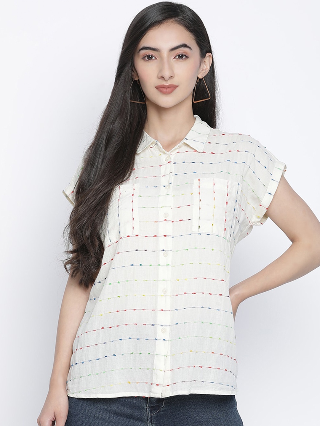 

Oxolloxo Women Off White Opaque Printed Casual Shirt