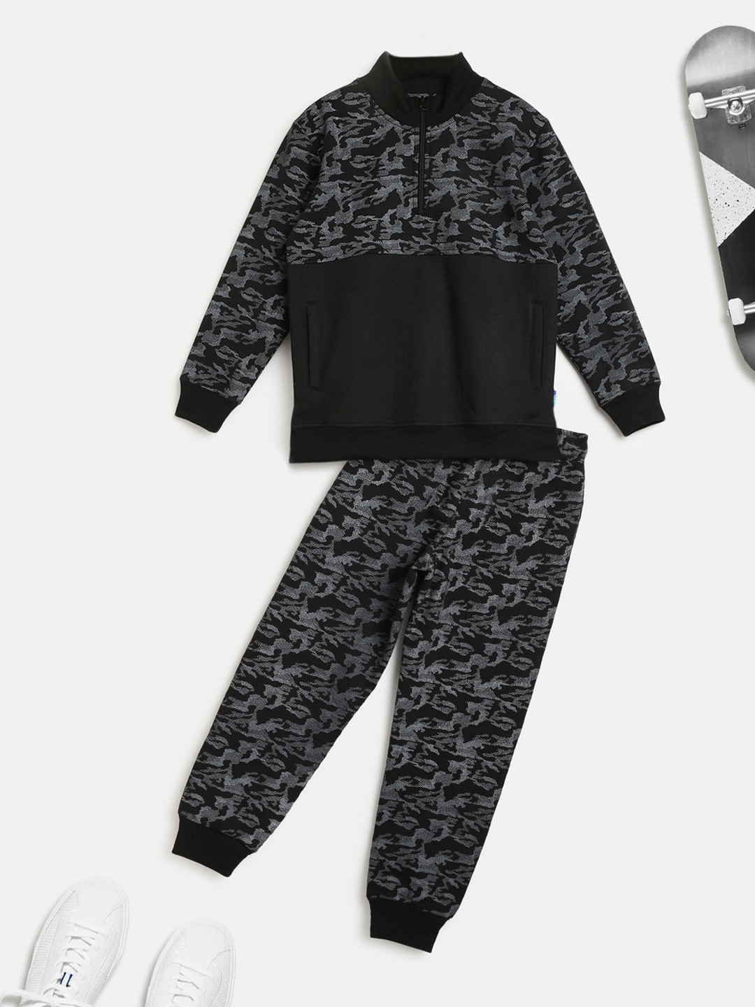 

Lil Tomatoes Boys Black & Grey Printed Pure Cotton Tracksuit