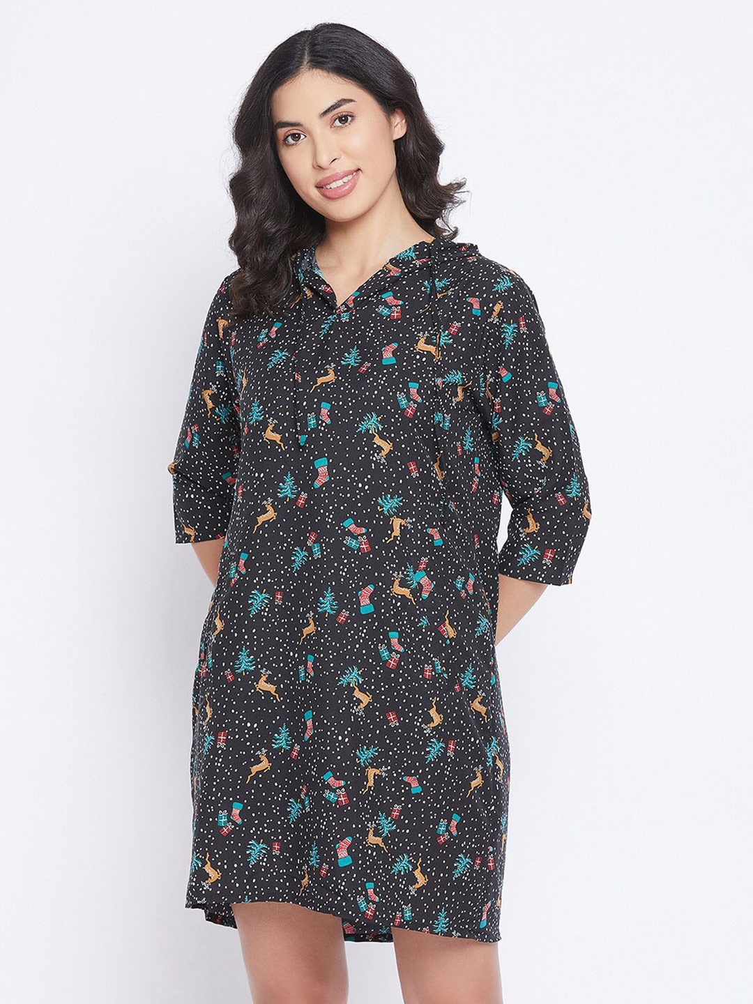 

Clovia Black Printed Hooded Nightdress