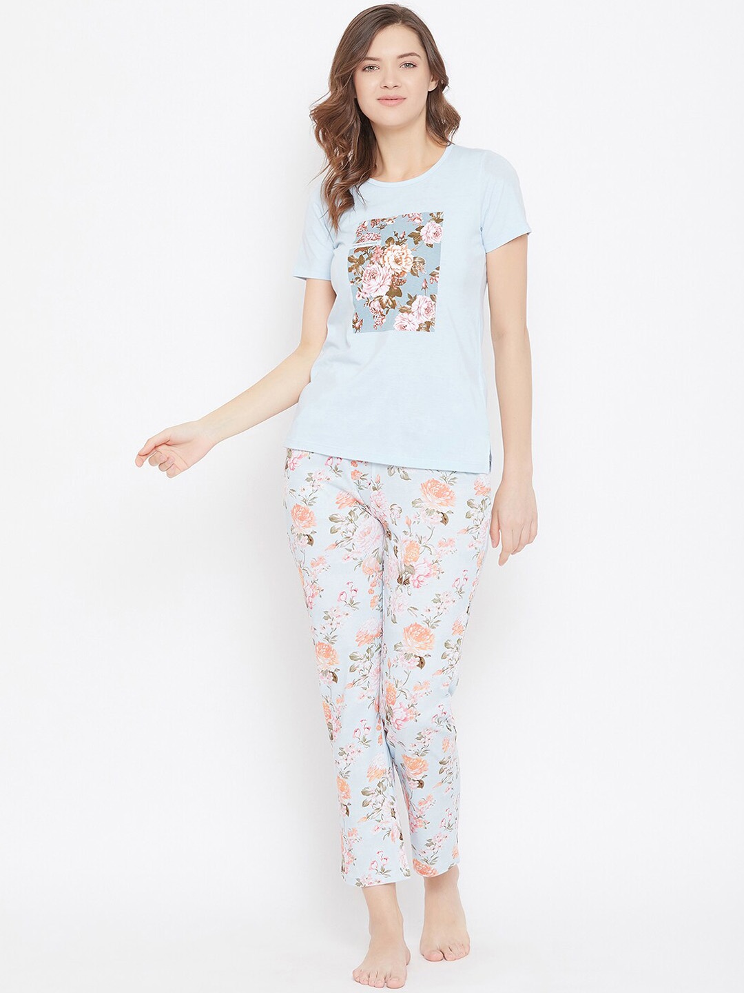 

MADAME M SECRET Women Blue & Rose Printed Night suit