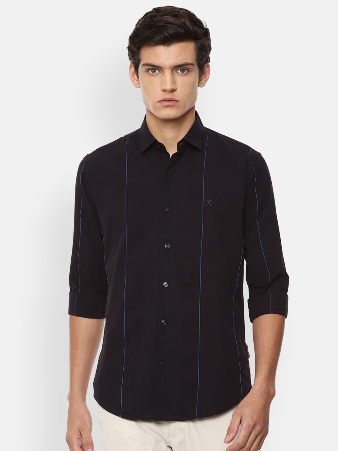 

V Dot Men Black & Blue Opaque Striped Pure Cotton Casual Shirt