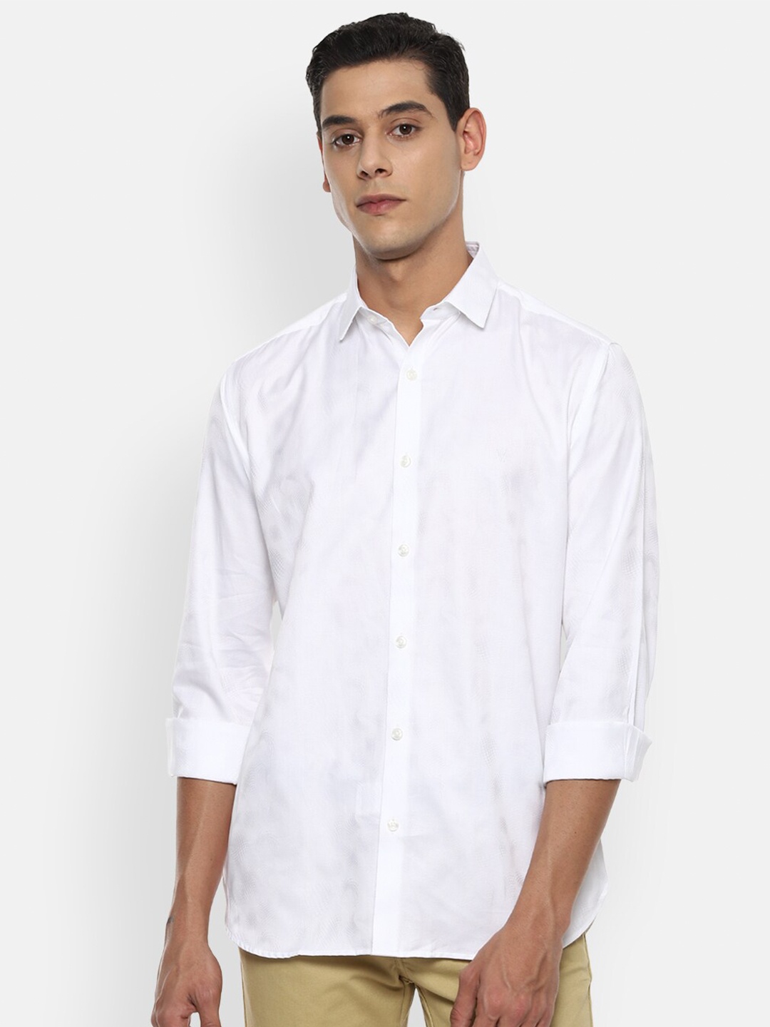 

V Dot Men White Slim Fit Opaque Casual Shirt