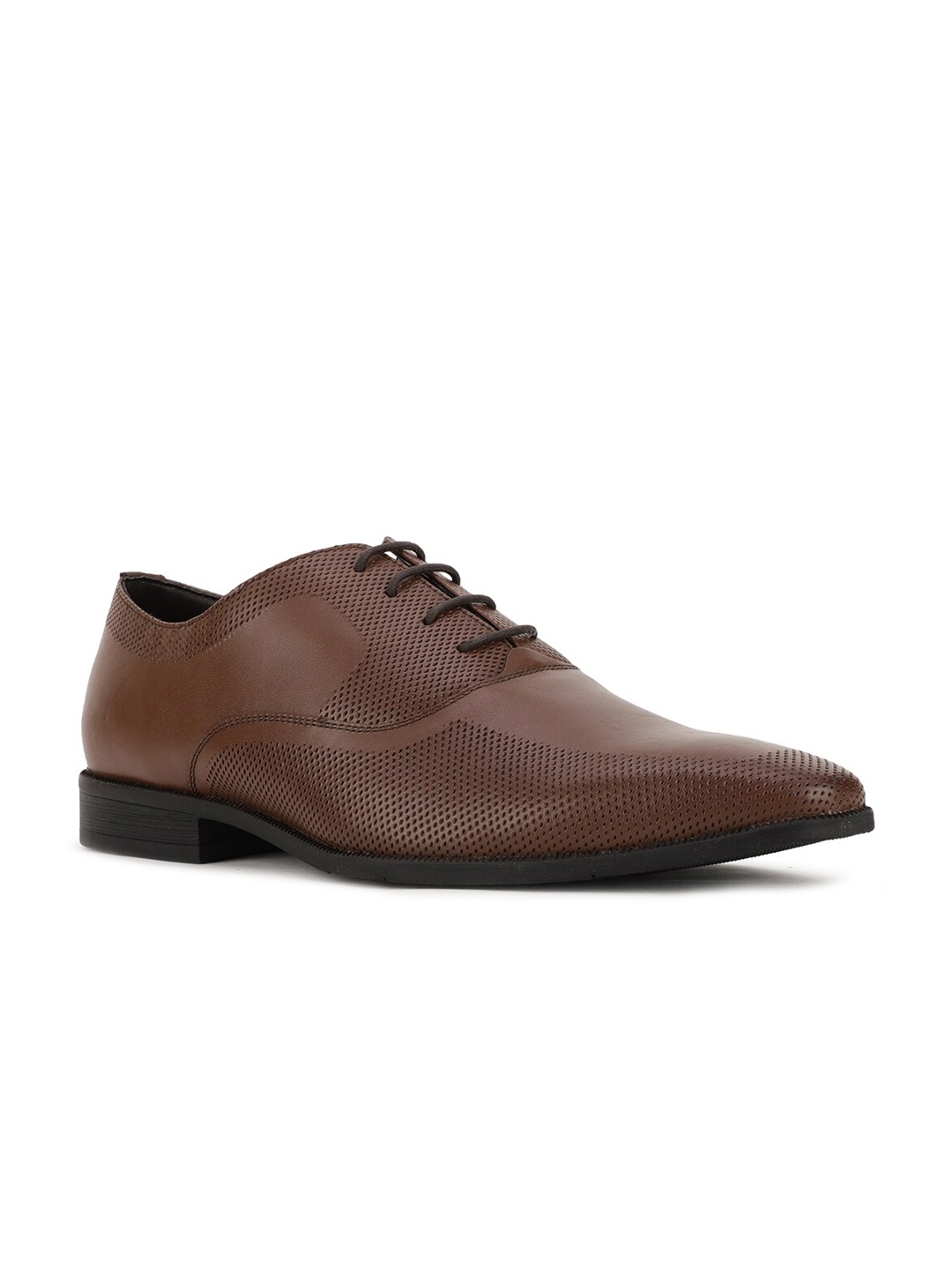 

Bata Men Brown Solid Leather Formal Oxfords