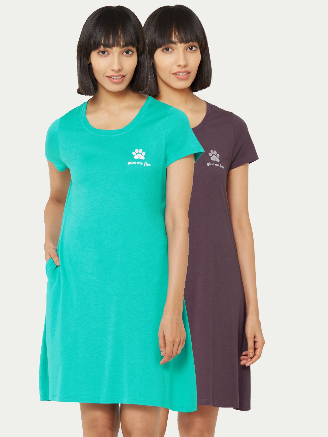 

Soie Teal Printed Knee Length Nightdress