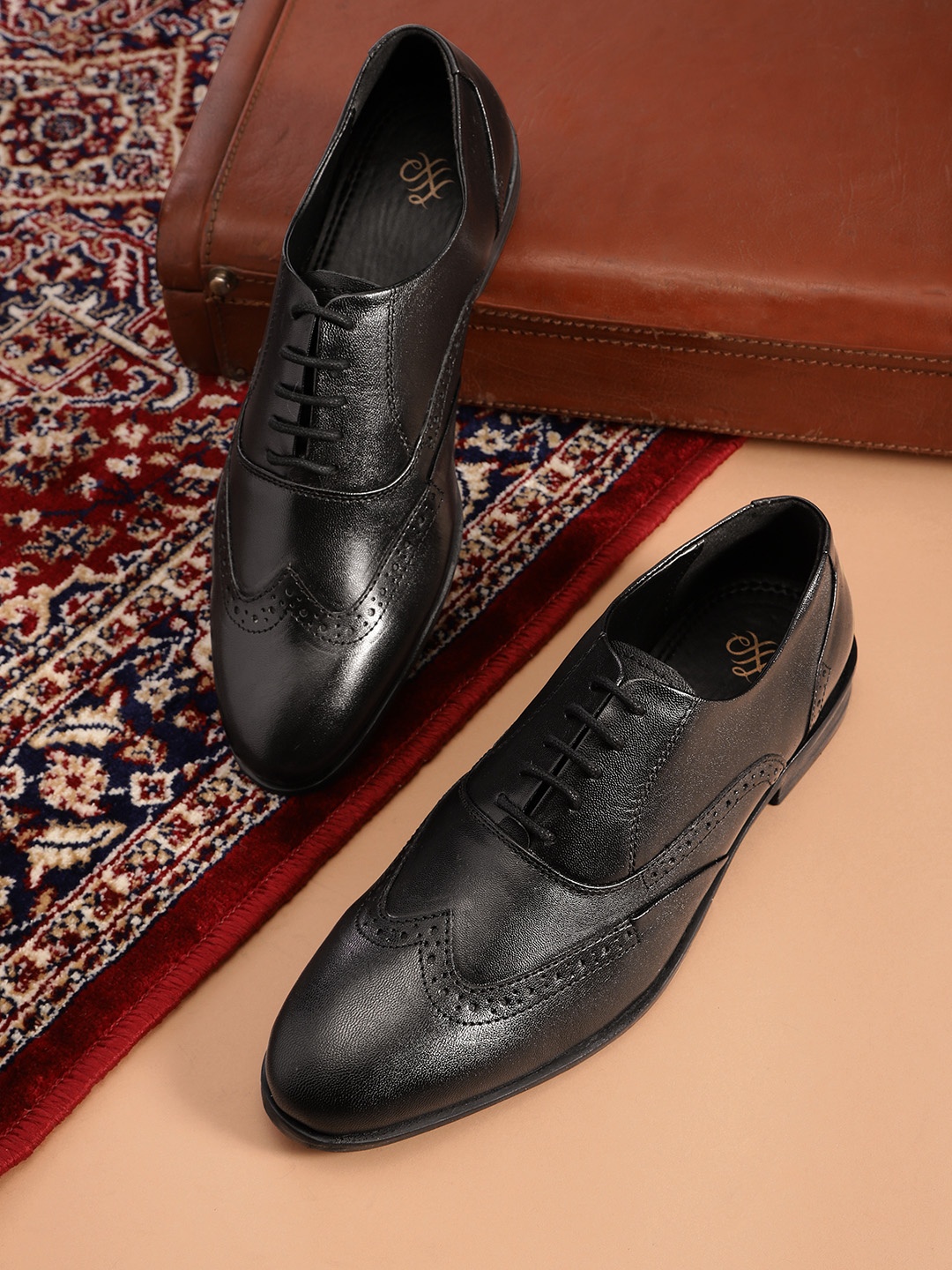 

House of Pataudi Men Black Handcrafted Solid Leather Formal Oxfords