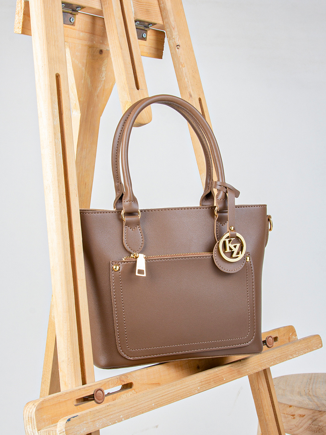 

Kazo Brown Shopper Handheld Bag