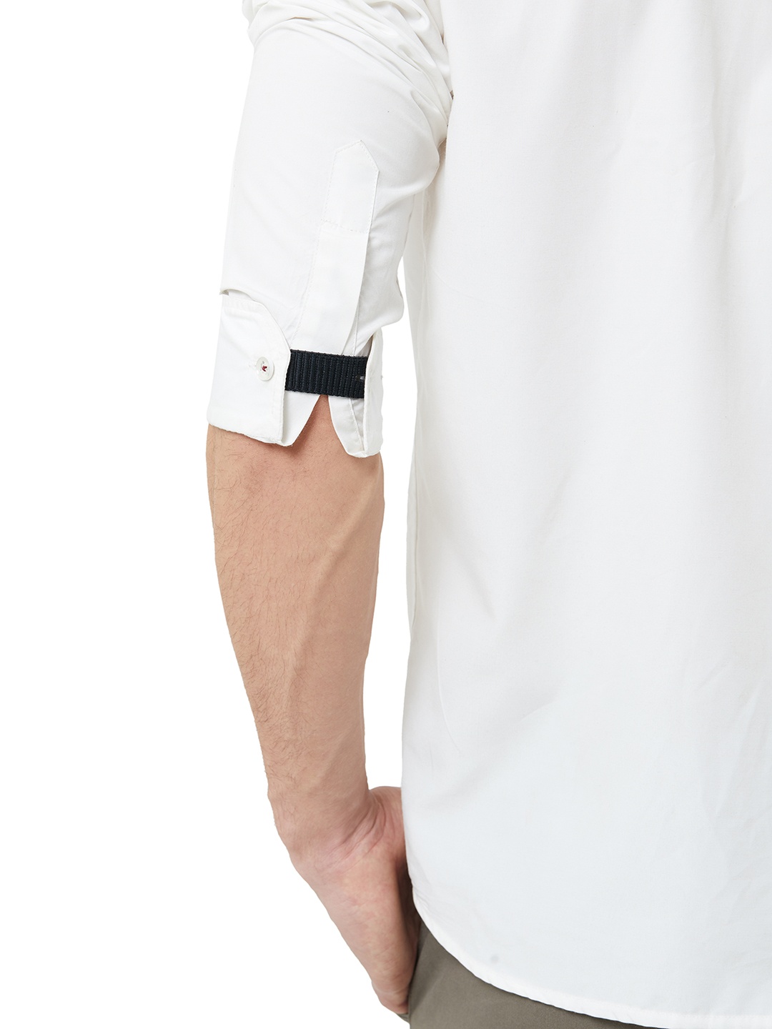 

EVOQ Men Black Solid Cuff Bands