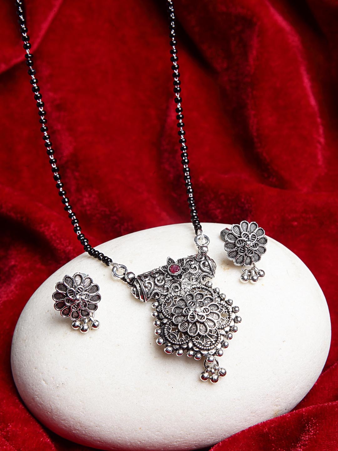 

PANASH Oxidized Silver-Plated Black & Pink Beaded & Stone Studded Mangalsutra With Earrings