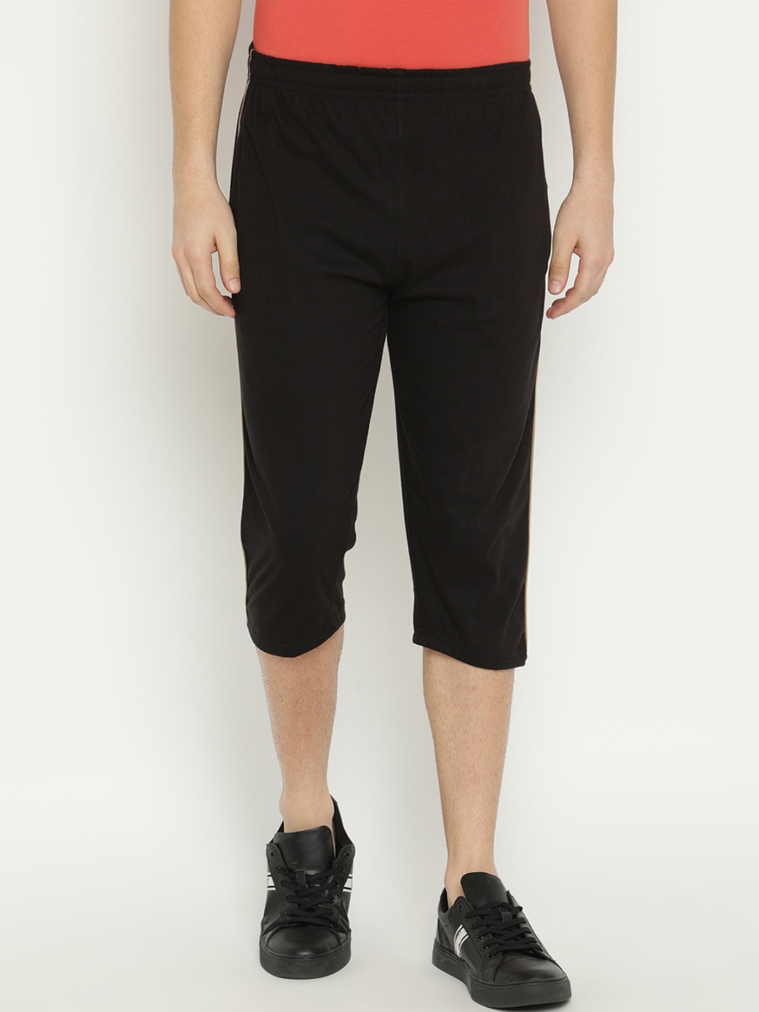 

V2 Value & Variety Men Charcoal Solid Regular Shorts