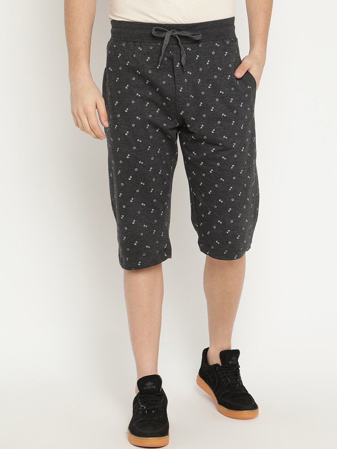 

V2 Value & Variety Men Black Printed Chino Shorts