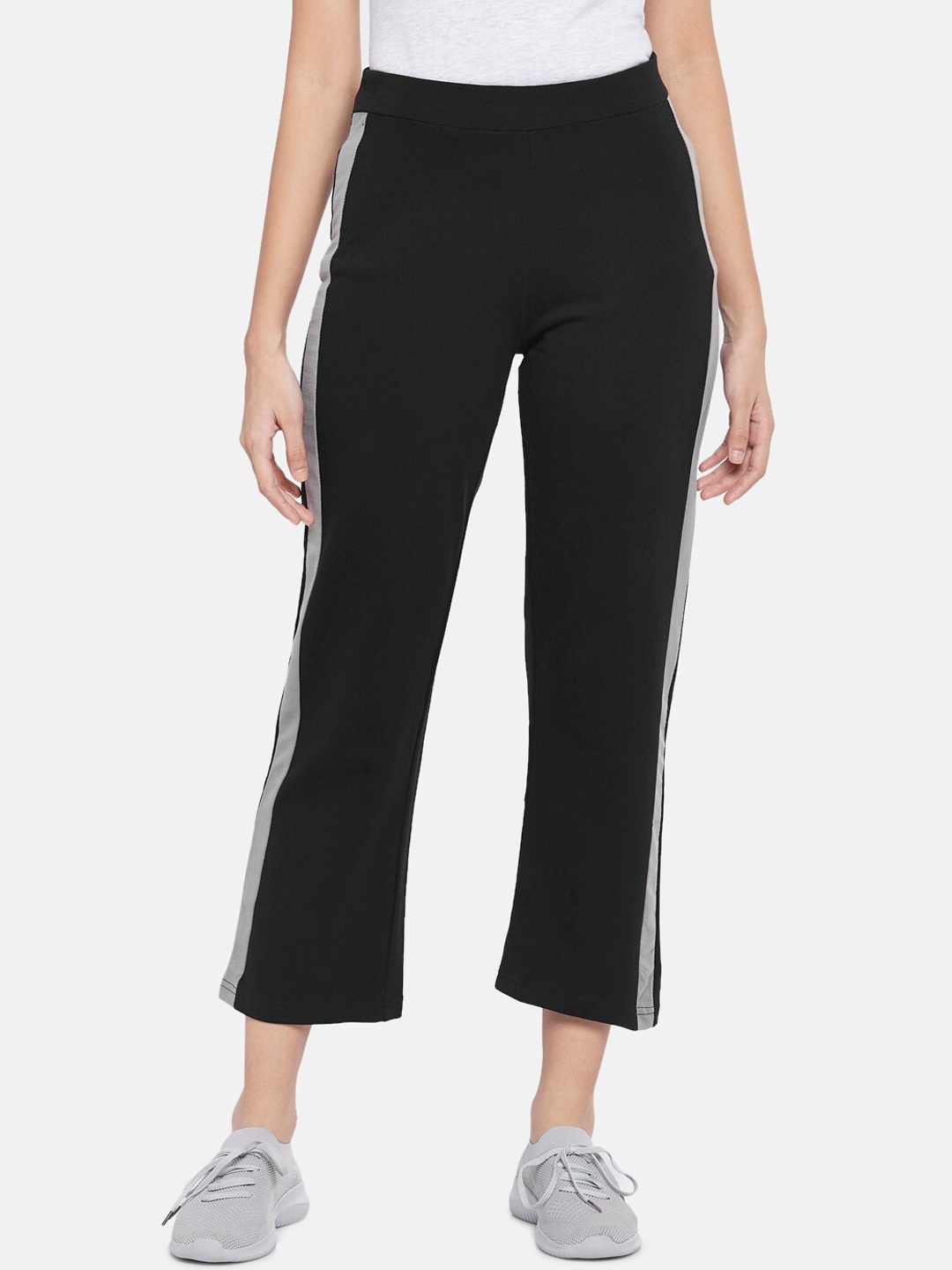 

Ajile by Pantaloons Women Black Solid Pure Cotton Track Pants